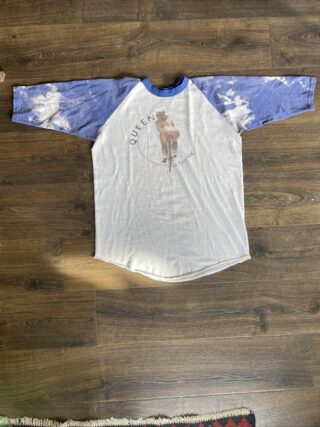 Rare vintage Queen concert Tshirt US Tour 1978 Fat Bottomed Girl Design