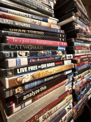 30 dvd movies bulk lot